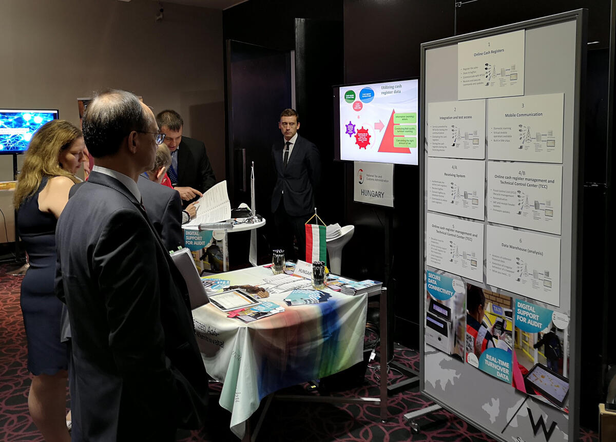 2019_oecd_12th_plenary_2.jpg